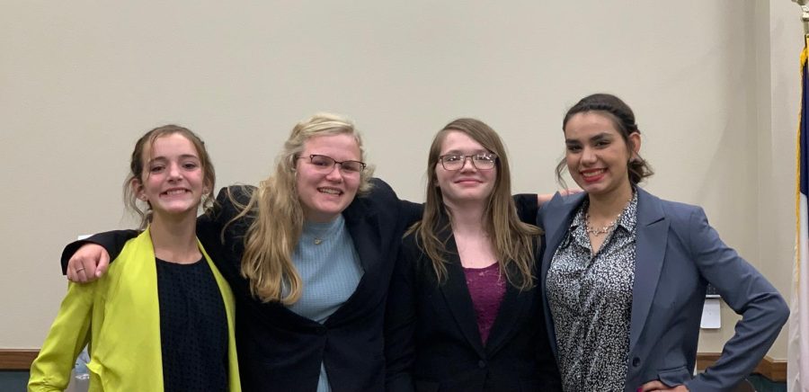 SE Congress competitors Lynnsey Mahler, Emma Stevenson, Lexi Anchondo, and Annabelle Anchondo pose for a group photo.